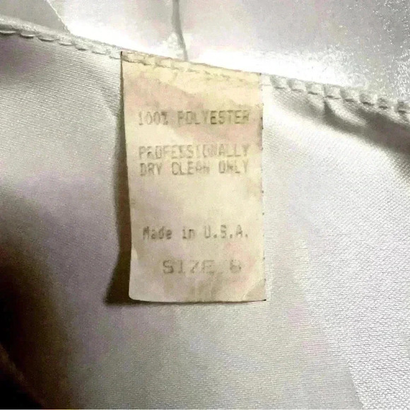 Vintage Satin White Formal Girl’s Dress size 8 in excellent condition. - Picture 6 of 6